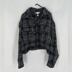 H&M Tweed Boucle Weave Textured Fringe Raw Hem Pocket Shirt Jacket